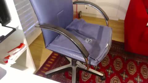 Snapshot of nakedwanker10 chatting on February 5, 6:56 am Nakedwanker10 online show from February 5, 6:56 am