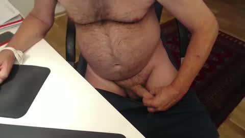 Snapshot of nakedwanker10 chatting on April 22, 5:10 am Nakedwanker10 online show from April 22, 5:10 am