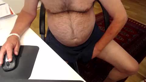 Snapshot of nakedwanker10 chatting on April 27, 6:44 am Nakedwanker10 online show from April 27, 6:44 am