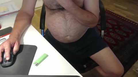 Snapshot of nakedwanker10 chatting on May 2, 5:34 am Nakedwanker10 online show from May 2, 5:34 am