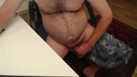 Snapshot of nakedwanker10 chatting on May 9, 2:06 am Nakedwanker10 online show from May 9, 2:06 am