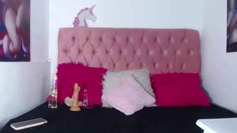 Snapshot of nalaroy chatting on October 25, 6:32 am NALAROY online show from October 25, 6:32 am