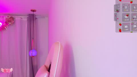 Snapshot of nallahh_ chatting on December 21, 3:35 am Nallah online show from December 21, 3:35 am