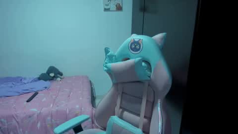 Snapshot of namibecker chatting on February 26, 1:43 am Nami online show from February 26, 1:43 am