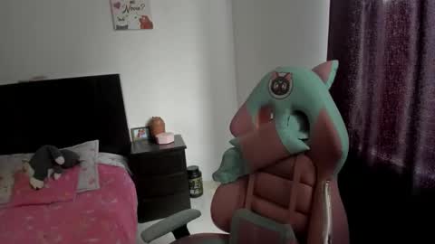 Snapshot of namibecker chatting on October 21, 8:53 pm Nami online show from October 21, 8:53 pm