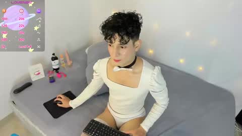 Snapshot of namir__ chatting on December 5, 3:15 am Namir online show from December 5, 3:15 am