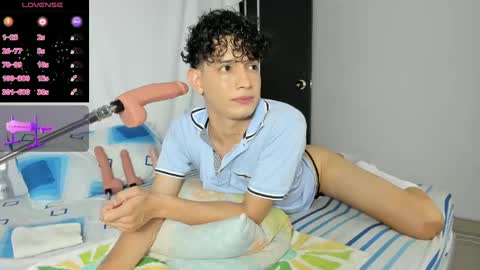 Snapshot of namir__ chatting on March 10, 2:50 am Namir online show from March 10, 2:50 am