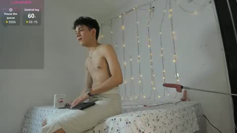 Snapshot of namir__ chatting on November 9, 11:08 am Namir online show from November 9, 11:08 am