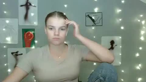 Snapshot of nana_new chatting on September 17, 8:38 am Nana online show from September 17, 8:38 am