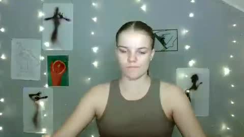 Snapshot of nana_new chatting on September 19, 8:16 am Nana online show from September 19, 8:16 am