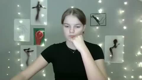 Snapshot of nana_new chatting on September 28, 9:58 am Nana online show from September 28, 9:58 am