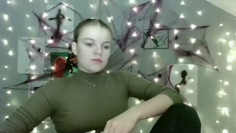 Snapshot of nana_new chatting on October 4, 8:34 am Nana online show from October 4, 8:34 am