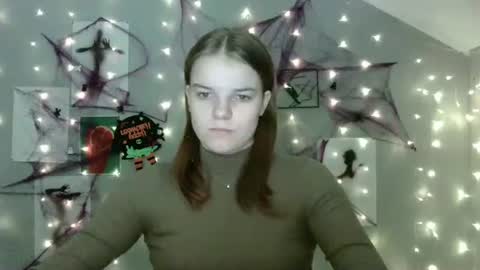 Snapshot of nana_new chatting on October 7, 6:43 am Nana online show from October 7, 6:43 am