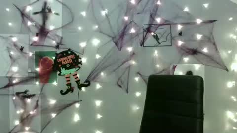 Snapshot of nana_new chatting on October 17, 8:28 am Nana online show from October 17, 8:28 am