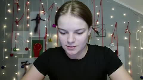 Snapshot of nana_new chatting on November 3, 9:32 am Nana online show from November 3, 9:32 am