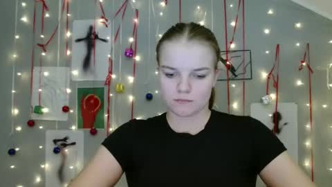 Snapshot of nana_new chatting on November 6, 8:15 am Nana online show from November 6, 8:15 am