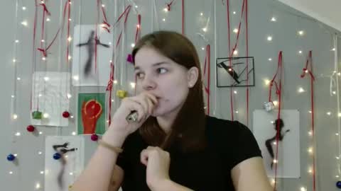 Snapshot of nana_new chatting on November 10, 8:13 am Nana online show from November 10, 8:13 am