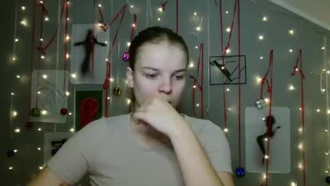 Snapshot of nana_new chatting on November 11, 9:20 am Nana online show from November 11, 9:20 am