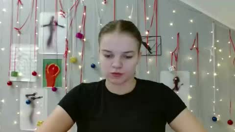 Snapshot of nana_new chatting on November 24, 9:09 am Nana online show from November 24, 9:09 am