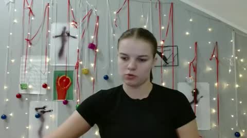 Snapshot of nana_new chatting on November 28, 9:12 am Nana online show from November 28, 9:12 am