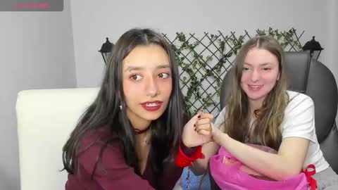 Snapshot of nana_rousse chatting on February 20, 11:49 pm Rousse online show from February 20, 11:49 pm