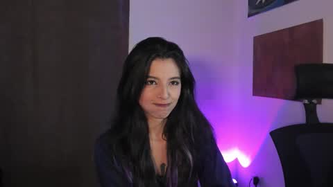 Nana  online show from January 31, 11:25 pm