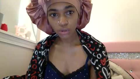 nanaonn online show from March 9, 3:16 pm