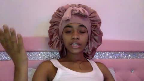 Snapshot of nanaonn chatting on June 16, 12:02 am nanaonn online show from June 16, 12:02 am
