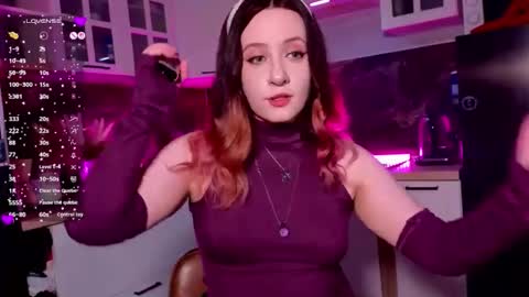 Nana online show from March 18, 2:20 pm