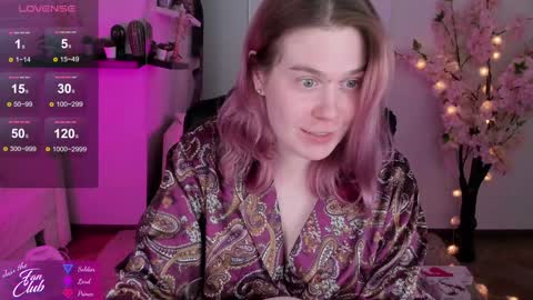 Snapshot of nancy_sun_ chatting on December 5, 6:22 pm Nancy online show from December 5, 6:22 pm