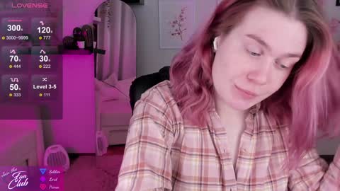 Snapshot of nancy_sun_ chatting on December 13, 11:45 am Nancy online show from December 13, 11:45 am