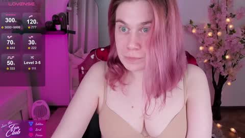 Snapshot of nancy_sun_ chatting on December 13, 6:38 pm Nancy online show from December 13, 6:38 pm