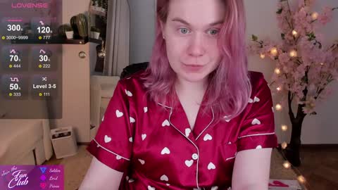 Snapshot of nancy_sun_ chatting on January 11, 10:51 am Nancy online show from January 11, 10:51 am