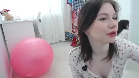 Nancy online show from April 10, 11:04 am