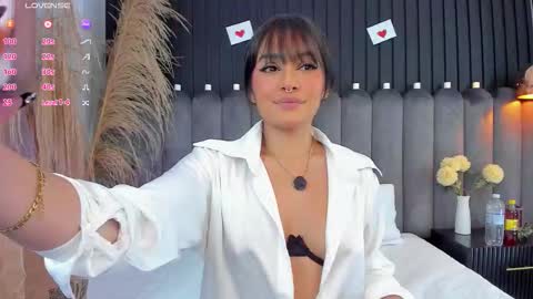 Snapshot of nanda_vixen_ chatting on February 15, 9:00 pm Nanda online show from February 15, 9:00 pm