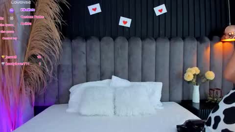 Snapshot of nanda_vixen_ chatting on February 16, 9:33 pm Nanda online show from February 16, 9:33 pm