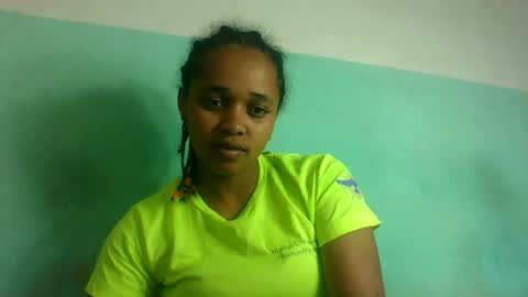 Snapshot of nandrianina416143 chatting on July 4, 7:58 am nandrianina416143 online show from July 4, 7:58 am
