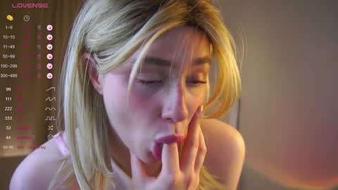 Snapshot of nani_bunny chatting on February 20, 1:24 am Nani online show from February 20, 1:24 am