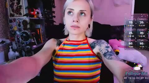 Snapshot of nanitamoore chatting on November 16, 8:36 pm Monday-Friday 12-4 AM and 6-9 AM New York time online show from November 16, 8:36 pm