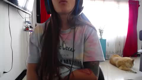 Snapshot of nanna_yoshi chatting on December 11, 8:28 pm nanna yoshi online show from December 11, 8:28 pm