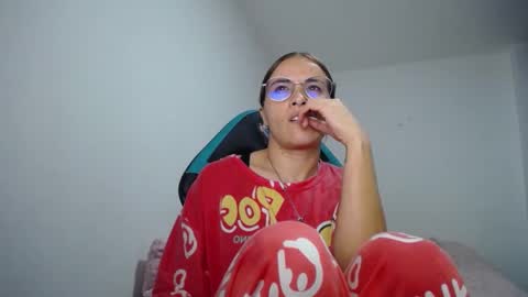 Snapshot of nanna_yoshi chatting on January 14, 2:50 am nanna yoshi online show from January 14, 2:50 am