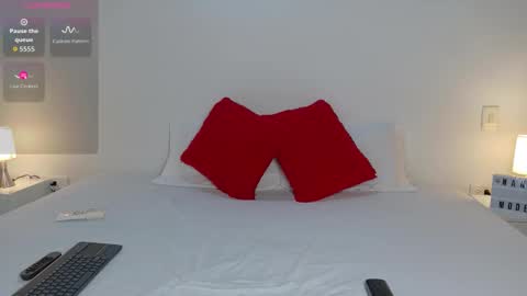 Snapshot of nany_model25 chatting on October 8, 8:39 pm nany_model25 online show from October 8, 8:39 pm