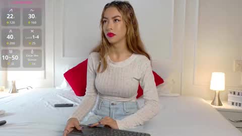 Snapshot of nany_model25 chatting on October 16, 8:32 pm nany_model25 online show from October 16, 8:32 pm