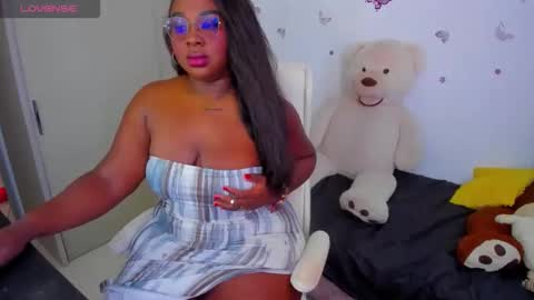 Nathalia King online show from May 13, 2:36 pm