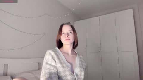 Snapshot of naomi_oops chatting on February 8, 8:42 pm Naomi online show from February 8, 8:42 pm