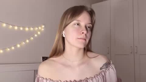 Naomi online show from February 12, 6:36 pm