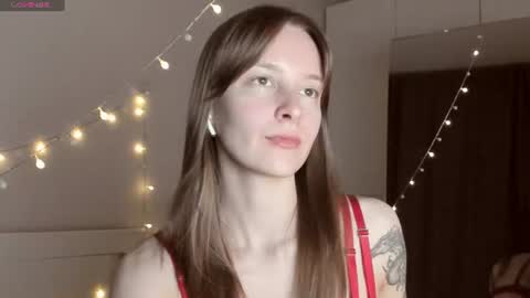 Snapshot of naomi_oops chatting on June 23, 8:51 pm Naomi online show from June 23, 8:51 pm