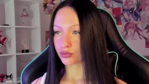 Naomi online show from November 11, 5:18 am