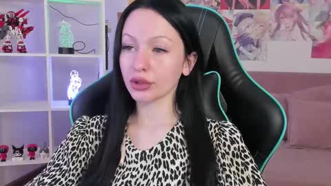 Naomi online show from January 8, 5:21 am