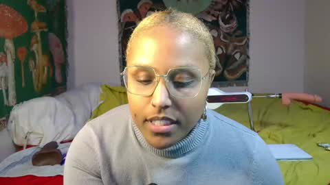 Naomigiirl6 online show from December 26, 3:10 pm